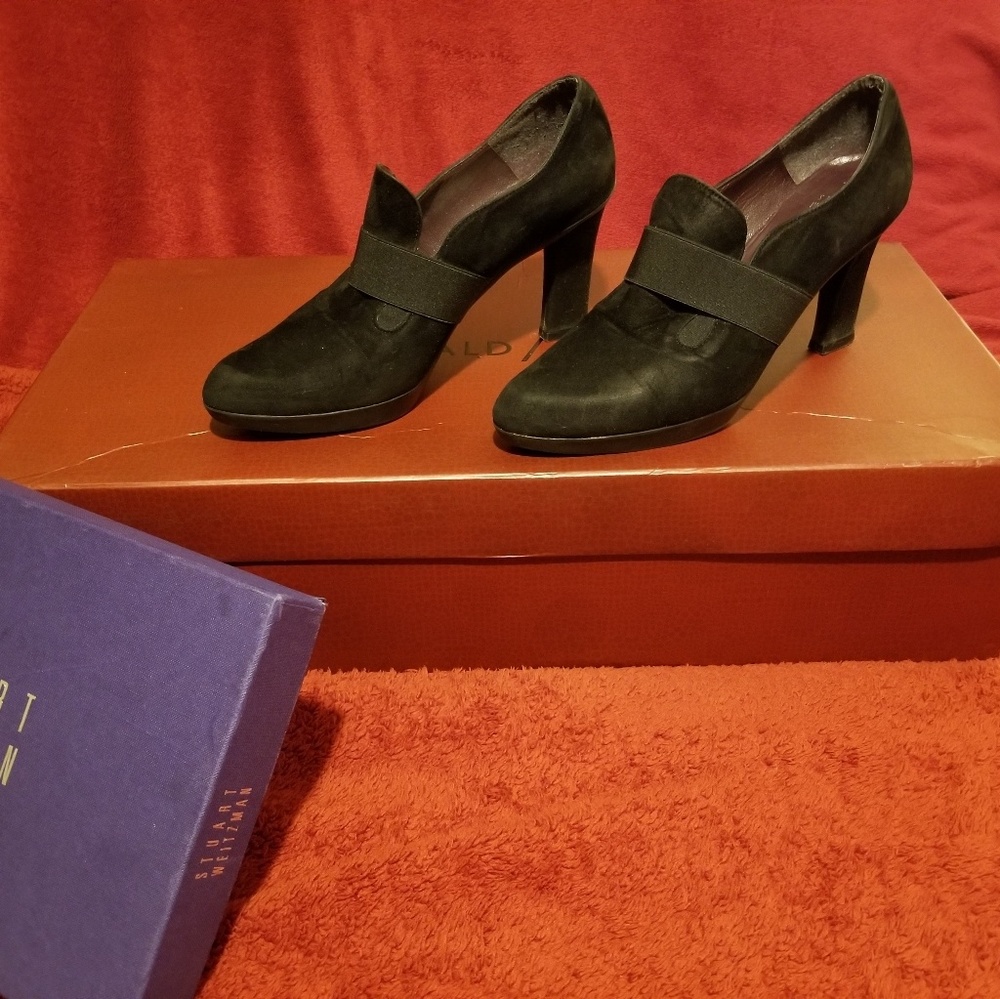 Heeled shoes